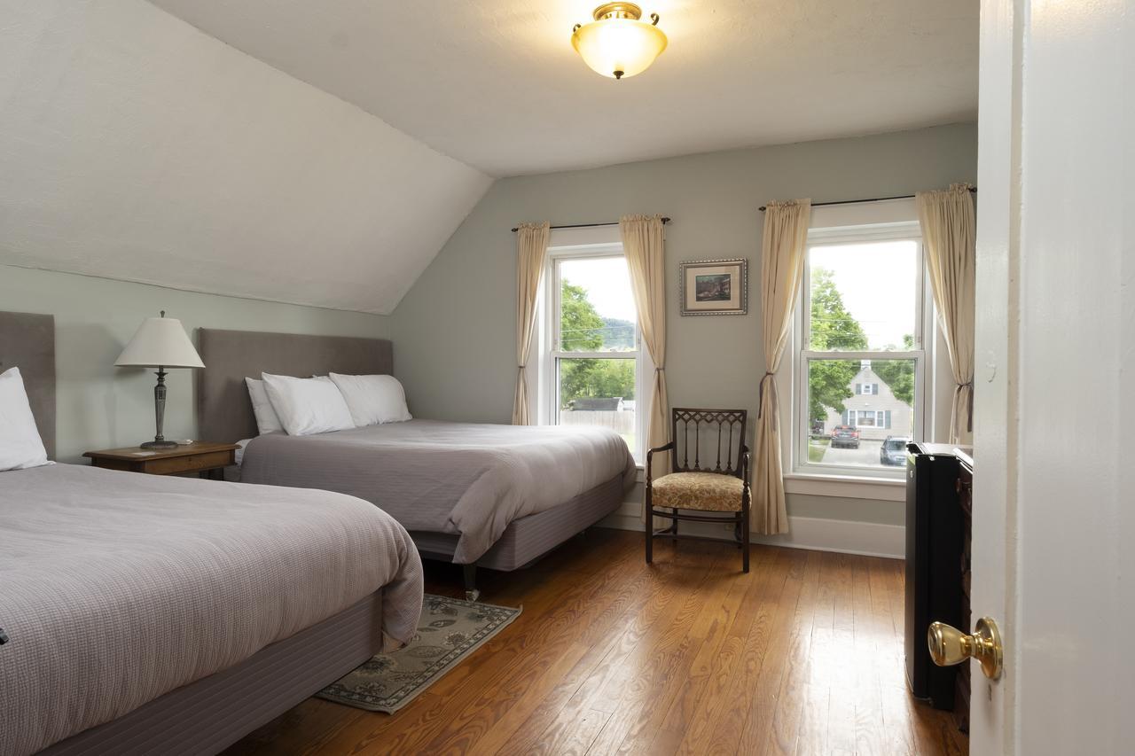 The Karass Inn Chester Dış mekan fotoğraf